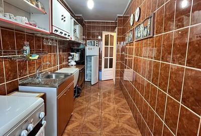 Apartament cu 4 camere în Central - 1