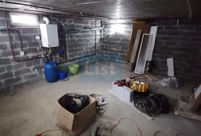 Casă cu 3 camere cu Canalizare în Central - 10