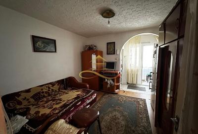 Garsonieră decomandată în Milcov - 2