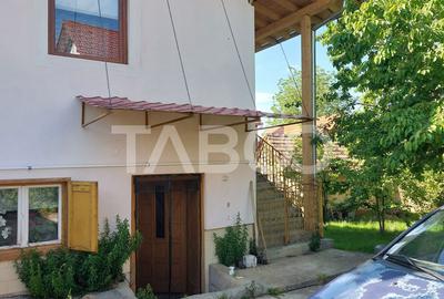 Casă cu 3 camere decomandat în Prislop - 4