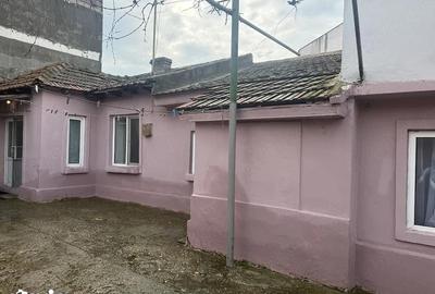 Casă cu 4 camere cu Teren 180 Mp în Central - 2