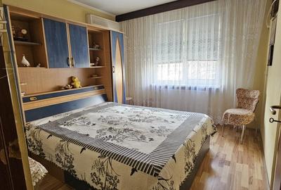 Apartament 3 camere- Decomandat- Bd Chisinau + Boxa - 2