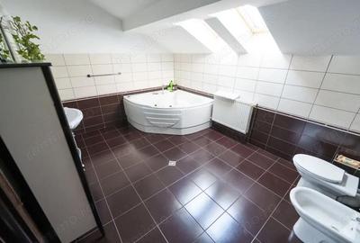 Casă cu Teren 875 Mp în Central - 12