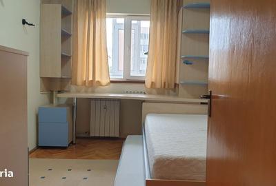 Apartament cu 3 camere decomandat în Rahova - 4