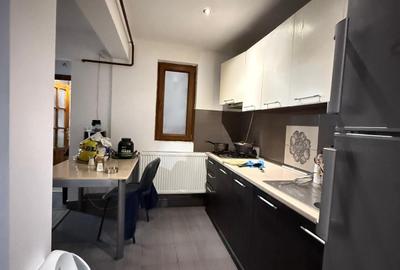 Centru Piata Unirii , 3 camere , etaj 1 - 3