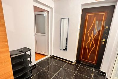Apartament cu o camera,zona Tatarasi scoala 4,rtaj 3 - 8