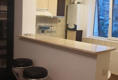 Apartament cu 3 camere semidecomandat în Central - 5