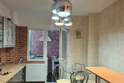 Spre inchiriere apartament 4 camere Curtea de Arges ultracentral Spre inchiriere apartament 4 camere Curtea de Arges ultracentral - 3