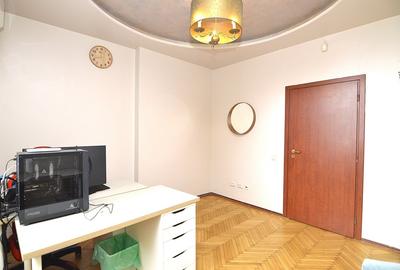 Apartament cu 3 camere semidecomandat, mobilat în Unirii - 4