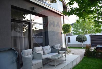 Casa / Vila cu 5 camere de vanzare - 5
