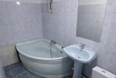 Casă cu 8 camere în Central - 3