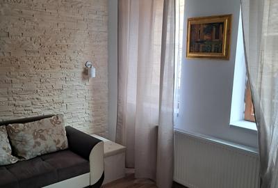 Ap.2 camere la curte - renovat, mobilat, utilat - 4