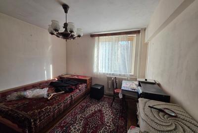 Apartament cu 4 camere semidecomandat în Titan - 18