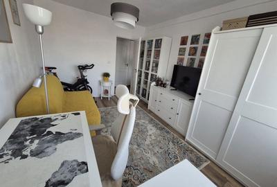 Apartament cu 3 camere decomandat în Șagului
