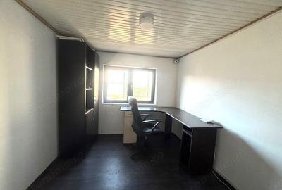 Spațiu comercial, de 143 mp, în Central - 6