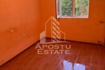 Garsonieră semidecomandată în Girocului