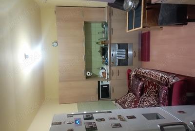 Casă cu 6 camere cu Teren 3100 Mp în Pișchia - 10