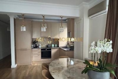 Apartament cu 2 camere decomandat, mobilat în 16 Februarie - 2
