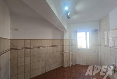 Apartament cu 4 camere decomandat, mobilat în Drumul Taberei - 13
