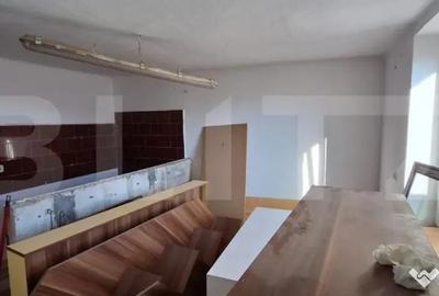 Casă cu 3 camere cu Teren 900 Mp în Central - 2