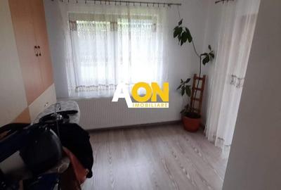 Casă individuală cu 8 camere cu Canalizare în Vadu Moților - 24