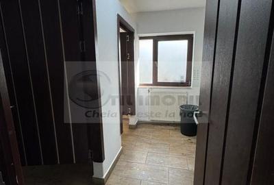 Spațiu 300mp + curte - parter, vizibilitate excelenta - CUG - 3.000€ - 12