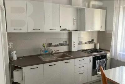 VILA DE INVESTI?IE CU 4 APARTAMENTE ?I 2 SPA?II COMERCIALE INCHIRIATE - 4