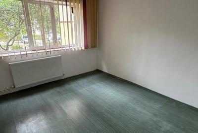 Apartament 4 camere, suprafata generoasa, zona  Dacia - 7