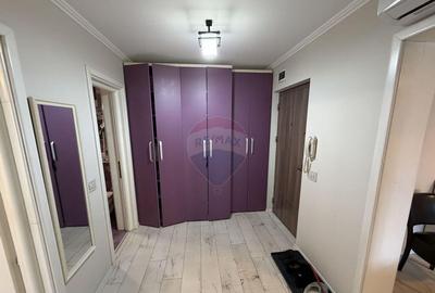 Apartament cu 2 camere decomandat în Central - 1