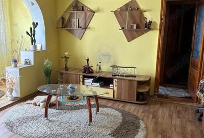Apartament cu 2 camere decomandat în Central - 1