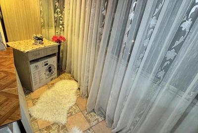 Apartament cu 2 camere decomandat în Rovine - 2