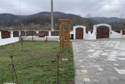 Casă cu 4 camere cu Teren 1000 Mp în Central - 19