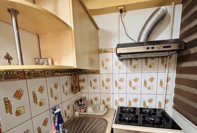 Inchiriez apartament cu 3 camere in Mioveni, zona Robea, etaj 1 - 5