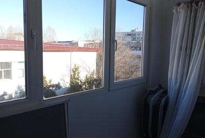 Apartament cu 3 camere decomandat în Siderurgiștilor - 7