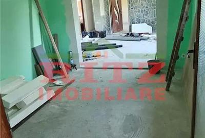 Apartament cu 3 camere în Caracal