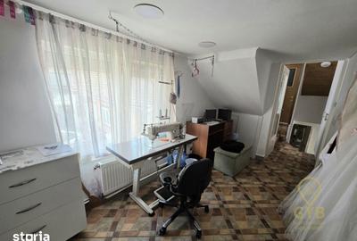Casă cu 5 camere cu Teren 119 Mp în Girișu de Criș - 13
