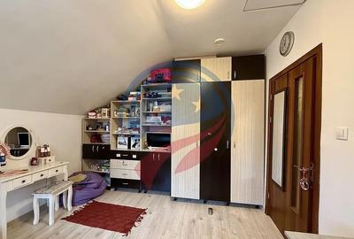 Casă cu 4 camere cu Teren 310 Mp în Romanești - 14