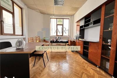 Spațiu comercial, de 15 mp, în Ana Ipătescu - 2