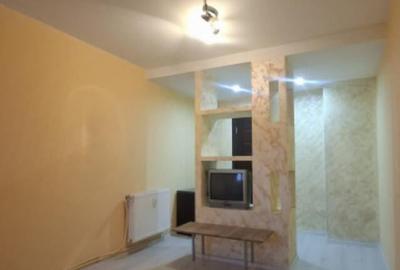 Vanzare apartament 3 camere, ultracentral - 2