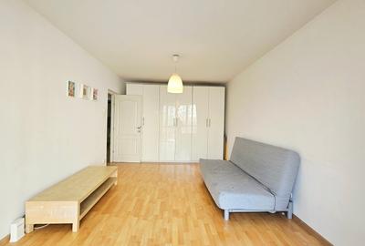 Apartament cu 3 camere decomandat, mobilat în Tineretului