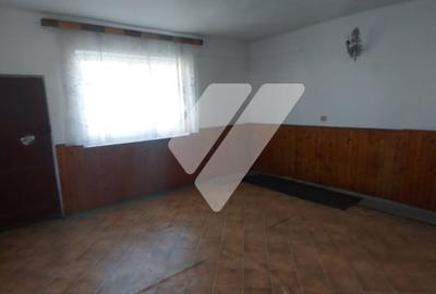 Casă individuală cu 6 camere cu Canalizare în Ruși - 10