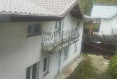 Casa zona Paun, 100 m teren, langa padure - 1