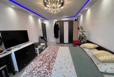 Apartament cu 3 camere decomandat în Central - 3