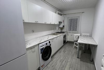 Inchiriez apartament cu 3 camere decomandat ?tefan cel Mare - 2