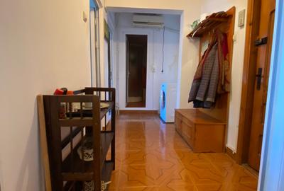 Apartament cu 2 camere decomandat în Casa de Cultură - 2