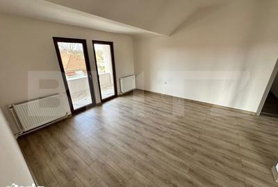 Casă cu 7 camere cu Teren 3200 Mp în Băcia - 4