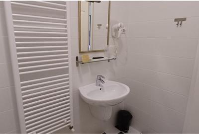 Apartament cu 5 camere decomandat, mobilat în Schei - 14