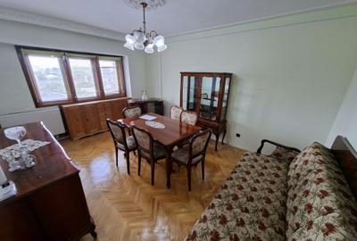 Apartament cu 3 camere decomandat în Gară - 1