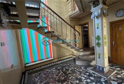 Royal Imobiliare - Vanzare Casa in zona Centrala - 4