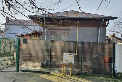 Casa de vanzare in ora?ul Giurgiu str Grivi?ei nr 138 - 1